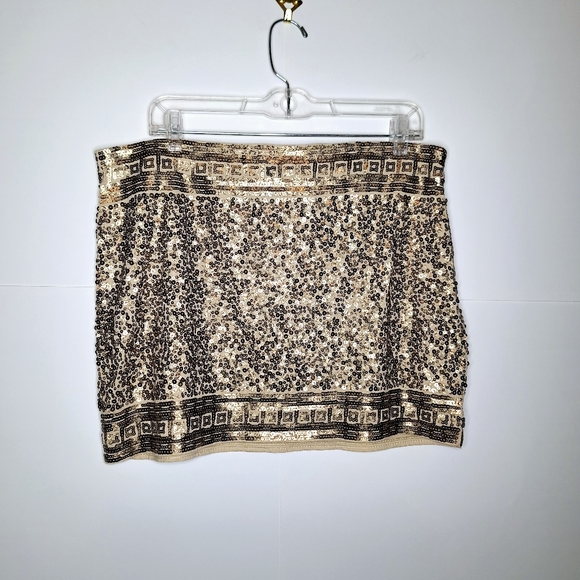 Express New Year's Eve party sequins mini skirt size large. - Picture 2 of 6